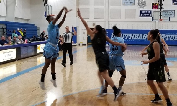 Highland Lady Scotties defeat Lady Storm 107-71 in Holiday Classic