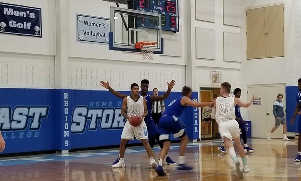 Iowa Western Reivers Defeat the Storm 80-71