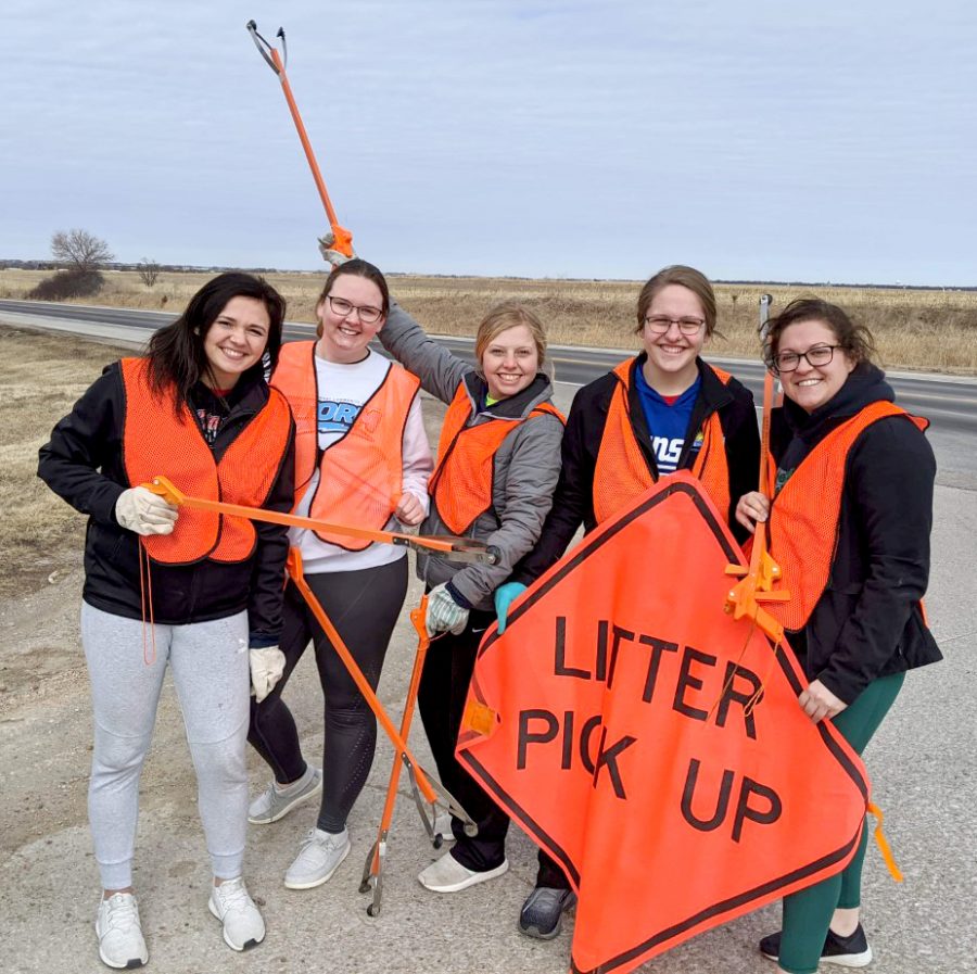 Participating+in+litter+pickup+were%2C+from+left%2C+posing+with+the+Litter+Pick+Up+Sign%3A+Hailey+Schafer+%28Tobias%29%2C+Addison+Schramm+%28Fairbury%29%2C+Breanna+Miller+%28Daykin%29%2C+Erin+Rombeck+%28Beattie%2C+Kan.%29%2C+and+Lindsay+Homolka+%28Diller%29.+