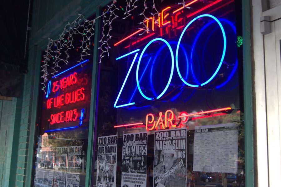 Review: Zoo Bar is great environment for Head of Femur